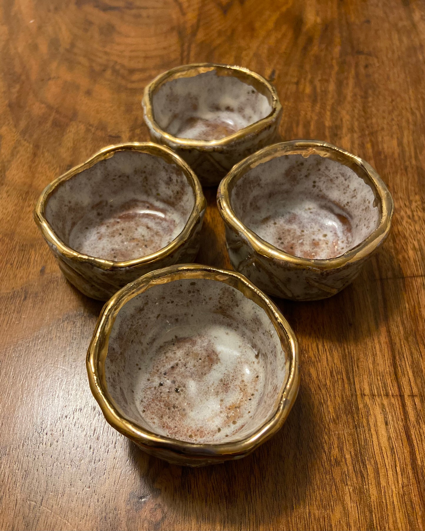 Tea light candle holder